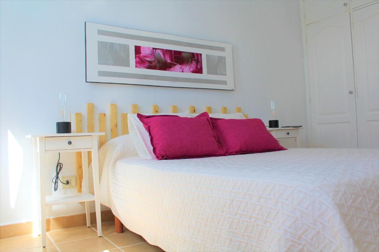 Villa Eesha By Privilege Bay لا أوليفا المظهر الخارجي الصورة