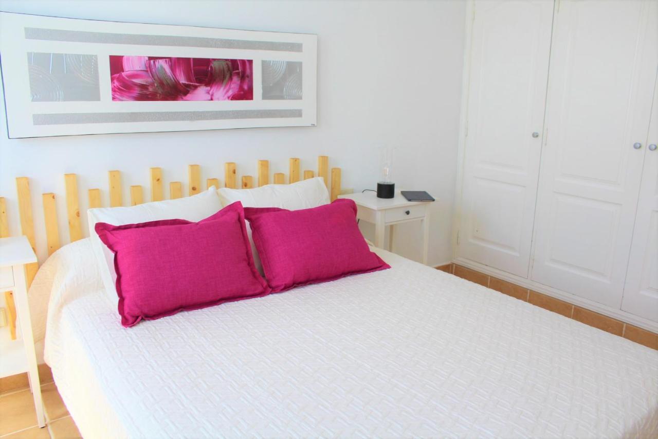 Villa Eesha By Privilege Bay لا أوليفا المظهر الخارجي الصورة
