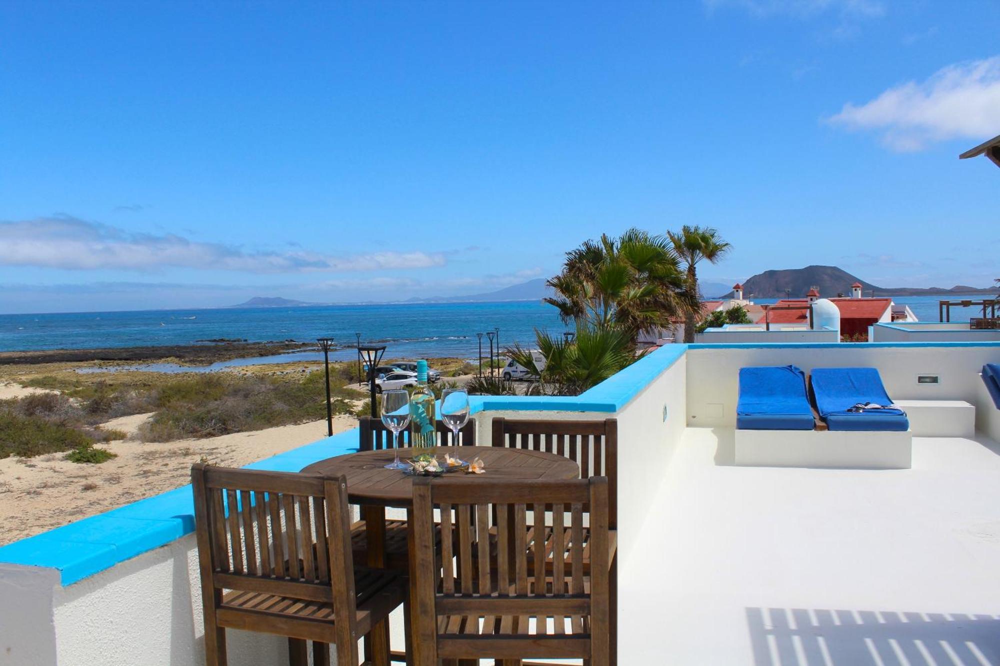 Villa Eesha By Privilege Bay لا أوليفا المظهر الخارجي الصورة